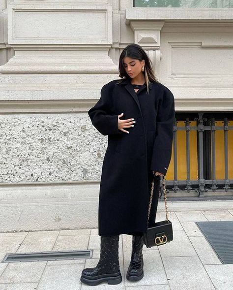 Valentino Boots, Outfit Looks, Ootd Outfit, Winter Outfits, Normcore, Fashion Inspo, Ootd, My Style, Boots