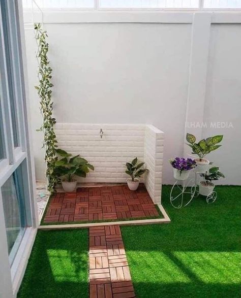 Garden decor ideas Spare Room Design, Outdoor Laundry Rooms, Muslim Prayer Room Ideas, Plants Cute, Cute Decorations, Barbecue Design, Backyard Layout, Small Balcony Garden, Home Door Design