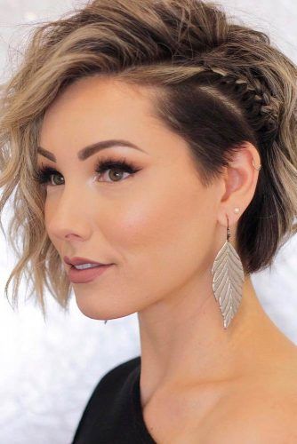 Sexy Short Hairstyles To Turn Heads This Summer 2020 ★ Undercut Wedding Hair, Undercut Wedding Hairstyles, Subtle Undercut Women, Popular Short Haircuts, Chloe Brown, Cute Braided Hairstyles, Penteado Cabelo Curto, Side Braid, Undercut Hairstyles