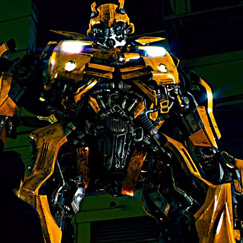 𝐓𝐚𝐠𝐬: #bumblebee #transformers #icon #icons #autobots #movie #film Bumblebee Icon Transformers, Bumblebee Pfp, Transformers Icon, Transformers Pfp, Transformers Prime Bumblebee, Bumblebee Transformers, Michael Bay, Transformers Autobots, Transformers Bumblebee