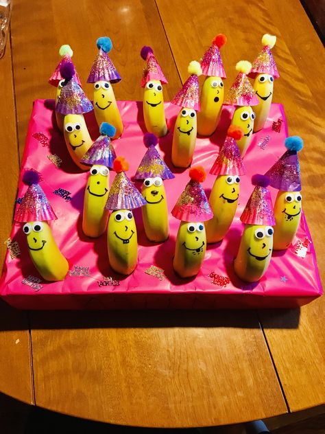 Healthy Birthday Treats, Healthy Birthday, Magnetic Building Blocks, Classroom Birthday, Fairy Birthday, Birthday Food, Birthday Treats, School Parties, Bananas