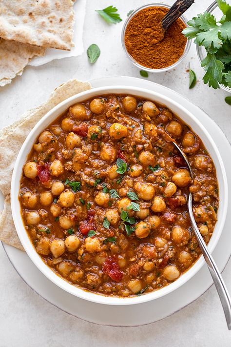 Chickpea Fall Recipes, Garbanzo Bean Chili, Turkey Chickpea Chili, Chick Pea Chili, Chickpea Chili Recipes, Chili With Garbanzo Beans, Chickpea Chilli, Chili With Chickpeas, Chickpeas Recipes