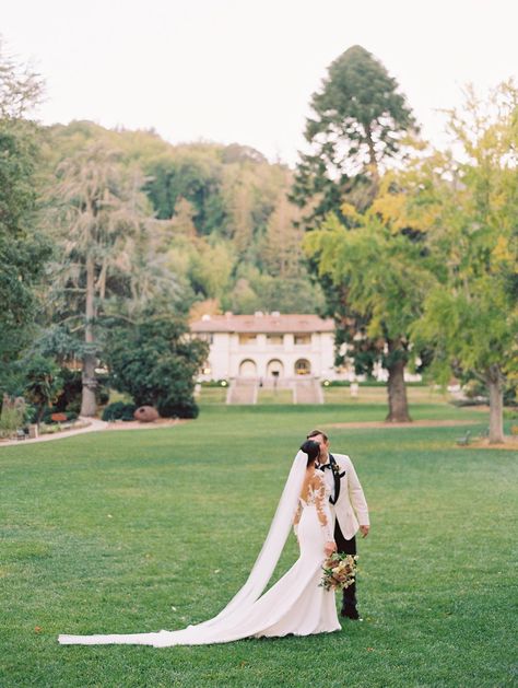 Read More: https://www.stylemepretty.com/2022/06/07/lady-whistledown-invites-you-to-read-all-about-this-romantic-affair-at-montalvo-arts-center/ Lady Whistledown, Arts Center, Ball Gowns Wedding, Art Center, Style Me Pretty, Wedding Ceremony, Dolores Park, To Read, Read More