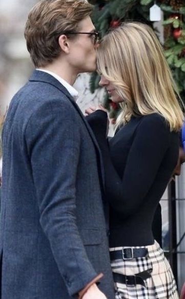 Ralph Lauren Boyfriend, Couples Moments, Gossip Girl Aesthetic, Royal Core, Dream Boyfriend, Classic Style Outfits, School Inspiration, Perfect Couple, Aesthetic Guys