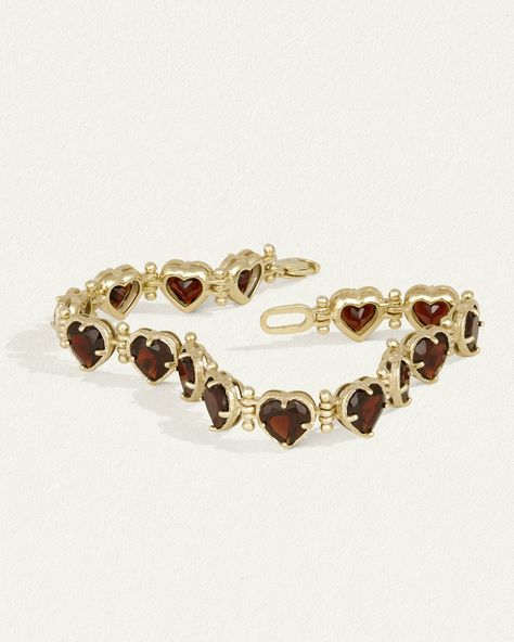 Venus Bracelet Garnet Solid Gold Dope Jewelry, Funky Jewelry, Jewelry Lookbook, Girly Jewelry, Byron Bay, Jewelry Inspo, Dream Jewelry, Pretty Jewellery, Piercing Jewelry