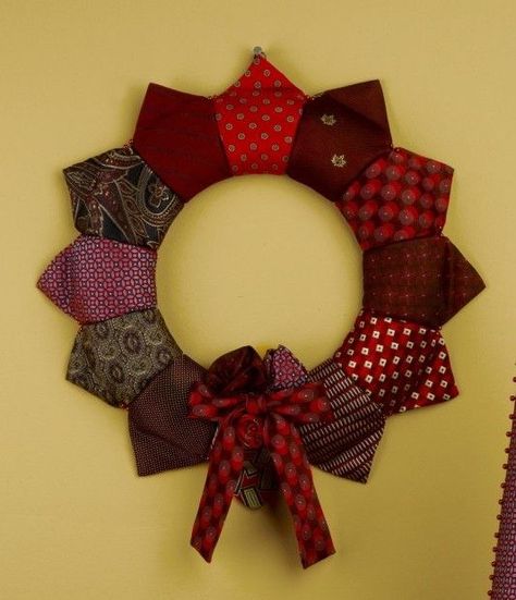 Wreath made from ties Tie Wreath, Old Neck Ties, Old Neck, Tie Projects, Table Runners Christmas, Quilted Table Runners Christmas, Tie Ideas, Old Ties, Christmas Runner