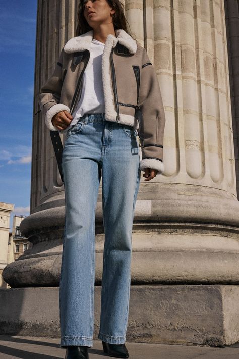 DOUBLE SIDED SHORT JACKET - Mink | ZARA United States Cardigan Rosa, Winter Aesthetics, Zara Winter, Zara Looks, Steven Meisel, Random Fashion, Zara New, Types Of Jackets, Collared Coat