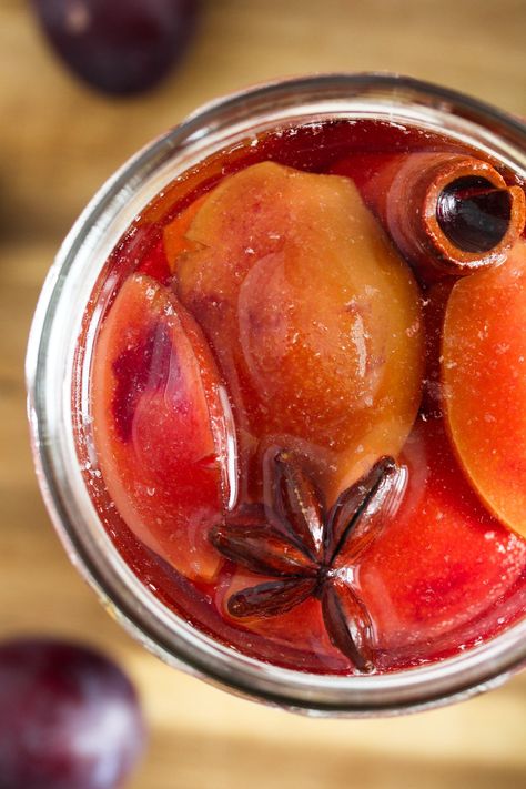 Canning plums in jars cannot be easier. Just the plums, sugar, water and some spices, a ready dessert in a jar during the winter months. #whereismyspoon #canningplums #cannedplums #preservedplums #italianplums #canneditalianplums #howtocanplums #howtopreserveplums Canning Plums, Water Bath Canning Recipes, Canned Plums, Canning Jam Recipes, Semolina Pudding, Canning Rack, Food Preserving, Yogurt Dessert, Canning Vegetables