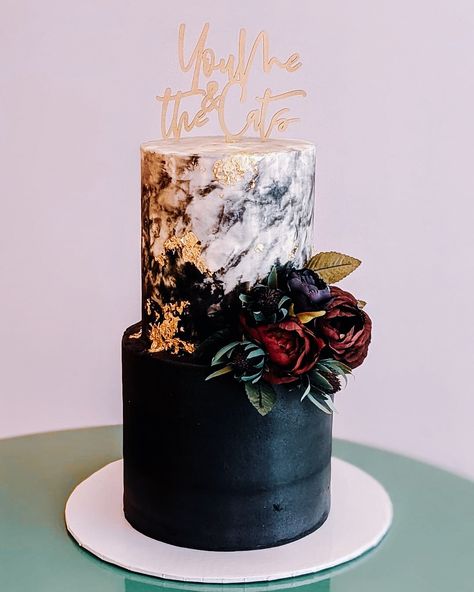 Wedding Cake Inspiration - Fall, moody, jewel tones, black, gold Dark Fairytale Wedding Colors, Moody Jewel Tone Wedding Cake, Black Accent Wedding Cake, Black And Copper Wedding Cake, Dark Moody Wedding Cake, Jewel Toned Wedding Cake, Dark Fairytale Wedding Cake, Black And Green Wedding Cake, Dark Academia Wedding Cake