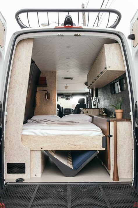 Plywood Van Interior, Osb Cabinets, Caravan Storage, Ducato Camper, Minivan Camper Conversion, Campervan Ideas, Best Campervan, Camper Beds, Van Bed