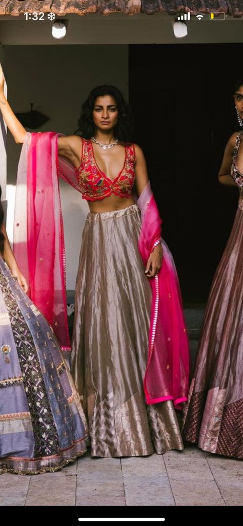 Traditional Indian Outfits, Chaniya Choli, Traditional Indian, Indian Wear, Indian Outfits, Indian Dresses, Lehenga, Desi, Dresses