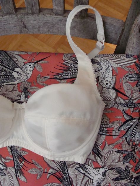 Bra Organization, Breast Enhancement Cream, Long Hair Images, Bra Sewing, Bra Image, Beautiful Casual Dresses, Instagram Creative Ideas, Demi Cup, Bra Pattern