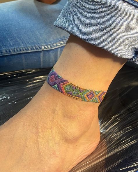 Victor Tattoo, Embroidery Tattoo Ideas, Yin Yang Tattoo Ideas, Yang Tattoo Ideas, Tattoo Ideas Couple, Ankle Band Tattoo, Yin Yang Tattoo, Mexican Tattoo, Yang Tattoo