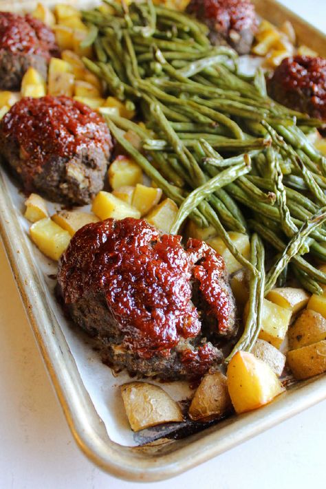 Mini Meatloaf Sheet Pan Meal 4 Roast Pan Recipes, Healthy Family Dinners Sheet Pan, Sheet Pan Mini Meatloaf With Vegetables, Meat Sheet Pan Dinners, Sheet Pan Mini Meatloaf And Potatoes, Sheet Pan Meatloaf And Potatoes, One Pan Meatloaf Dinner, Bake Sheet Pan Meals, Sheet Pan Meatloaf Recipes