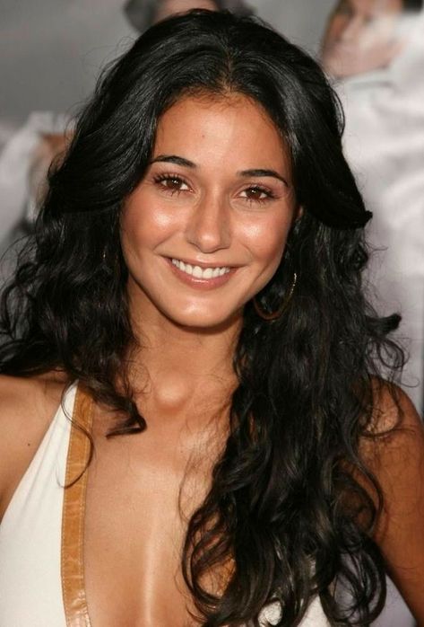 Hair Levels, Greek Women, Emmanuelle Chriqui, Beautiful Long Hair, Real Beauty, Dark Hair, Celebrities Female, Her Hair, Beautiful Hair