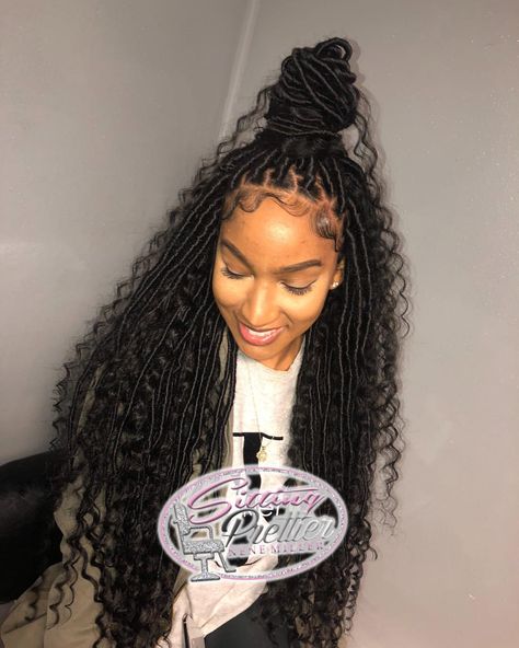 Twisted Hair, Natural Hairstyle, Faux Locs Hairstyles, Goddess Locs, Box Braids Styling, Braids With Curls, Flat Twist, Girls Hairstyles Braids, African Braids Hairstyles