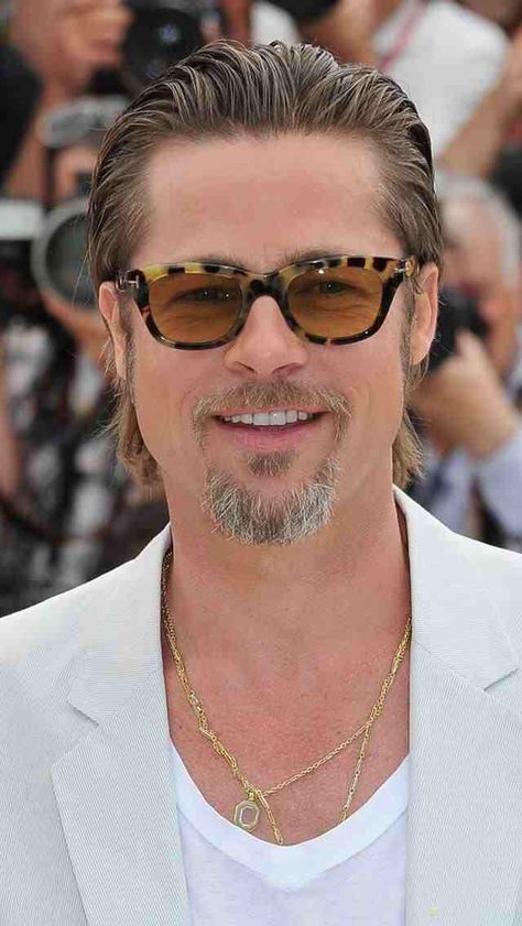 National Id Card, Brad Pitt Images, National Id, Brad Pitt Pictures, Bradley Pitt, Vintage Stars, Brad Pitt, Cristiano Ronaldo, Square Sunglasses Men