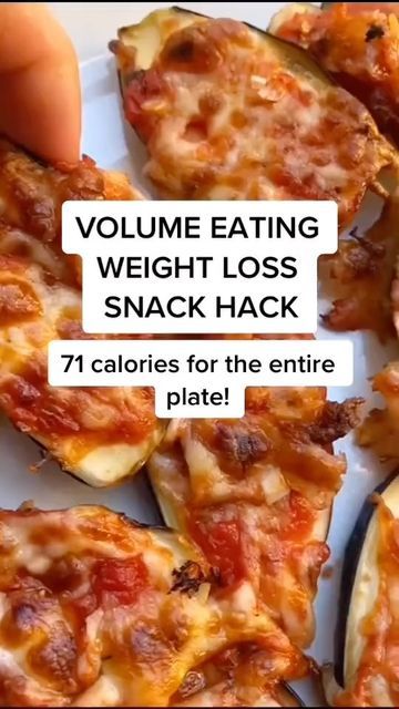 Pizza Bites Recipe, Volume Eating, Calories Pizza, Low Calorie Pizza, Diet Lunch Ideas, Easy Eggplant, Low Calorie Lunches, Diet Lunch, Food Tiktok