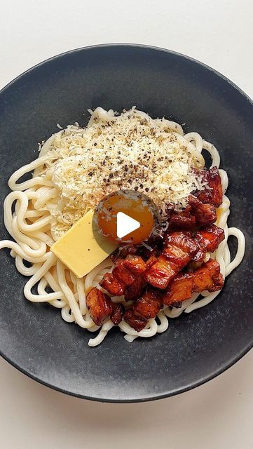 351K views · 25K likes | Emily Roz on Instagram: "PORK BELLY UDON CARBONARA 🫠😏😫 Get the recipe link in bio @myriadrecipes 

I loved this twist on a classic carbonara! Not only do I think pork belly is an underrated cut of pork, but it works SO well with this carbonara udon 😮‍💨 It takes less than 20 minutes to make so check it out ✨

This recipe was inspired by a viral video I saw ages ago of a dish someone ate at a restaurant but I cannot for the life of me find it again!!! So please tag the restaurant below if you know where/who it is 💕

Click on the link in my bio @myriadrecipes or Google search “pork belly udon carbonara myriad recipes” 🫶🏽

Products I loooove that feature in this vid:
🥣 Bowl is from @madeinjapanuk 
🍳 Using @clarence_court eggs
🍜 Udon noodles by @itsuofficial Pork Belly Carbonara, Pork Belly And Noodles, Pork Belly Noodles, Breakfast Udon, Pork Udon, Udon Noodles, Pork Belly, Pasta