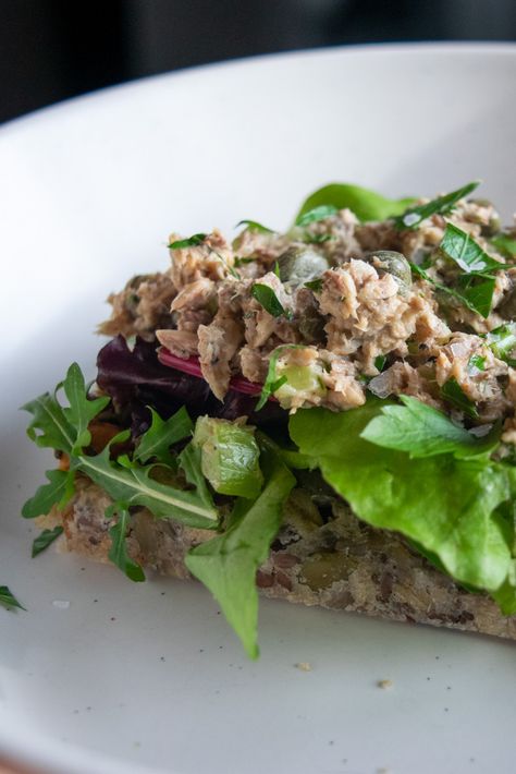 This simple Sardine Salad is a quick and easy lunch that offers a healthy dose of Omega-3 fatty acids. It’s delicious on toast, greens or along side some of your favourite crackers. Sardines are probably not what comes to mind when you’re figuring out what to have for lunch, but […] Sardine Sandwich Recipes, Sardine Salad Recipes, What To Have For Lunch, Sardine Salad, Nutrition Goals, Sardine Recipes, Holistic Recipes, Family Favorite Recipes, Food Seafood