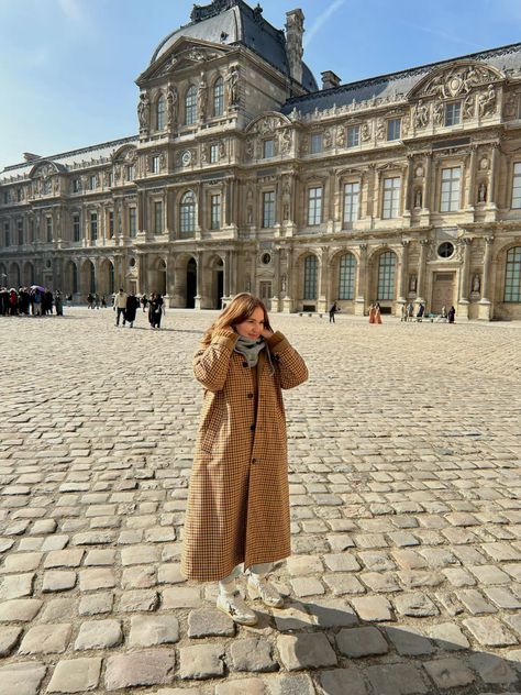 parisian outfit, look paris Parisian Outfit, Louvre Paris, Outfit Look, Louvre, Paris