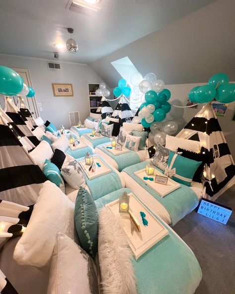 The details, pillows, tiffany blue...😍 Yesterday we set up this fabulous Tiffany&Co. / Breakfast at Tiffany’s inspired party for Lila’s 14th birthday! This theme is classy, elegant and perfect for teenage girlies that want to have a unique slumber party! 🩵💍✨ ✨ ✨ #teepees #thekampout #slumberparty #sleepover #glampteepees #howdyyall #teepeebirthdayparty #OKC #customparty #shopsmallbusiness #okcpartyideas #thelittlekampout #shoplocal #kidsparty #sleepoverparty #slumberparty #familyslumberparty... Christmas Sleepover, 14th Birthday, Breakfast At Tiffanys, Slumber Party, Sleepover Party, 11th Birthday, Slumber Parties, Shop Small Business, Custom Party