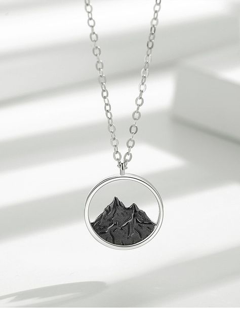 Black Mountain Pendant Climbing Jewelry, Mountain Pendant, Schmuck Diy, Character Board, Black Mountain, Mountain Scene, Wood Carving, Small Tattoos, Climbing