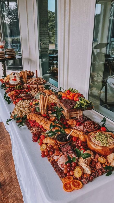 Charcuterie Table, Charcuterie Spread, Catering Display, Party Food Buffet, Charcuterie Inspiration, Charcuterie Platter, Party Food Platters, Charcuterie And Cheese Board, Food Stations