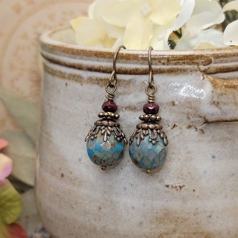 Czech Bead Earrings, Diy Boho Earrings, Boho Earrings Diy, Vintaj Jewelry, Czech Beads Jewelry, Antique Style Jewelry, Boho Jewelry Diy, Enamel Jewellery, Czech Glass Jewelry