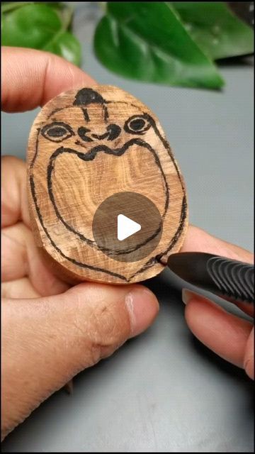 Wooden Earrings Diy, Dremel Tool Projects, Dremel Tool, Wood Jewelry, Dremel, Wood Jewellery, Wood Carving, Craft Projects, Projects To Try