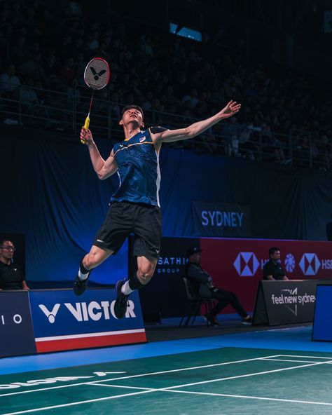 #badminton #badmintonindonesia #bulutangkis #badmintonlovers #badmintonplayer #yonex #badmintonlover #bulutangkisindonesia #kevinsanjaya #badmintonworld #sport #sports #bwf #indonesia #badmintonlife #lining #badmintonshop #badmintonvideo #badmintontraining #olahraga #kaosbadminton #badmintonclub #badmintontime #victor #badmintonday #badmintonindia #raketbadminton #pbsi #badmintonjapan #badmintonmalaysia Lee Zii Jia Wallpaper, Badminton Pose, Badminton Photography, Badminton Wallpaper, Badminton Rules, Badminton Smash, Badminton Videos, Lee Zii Jia, Badminton Pictures