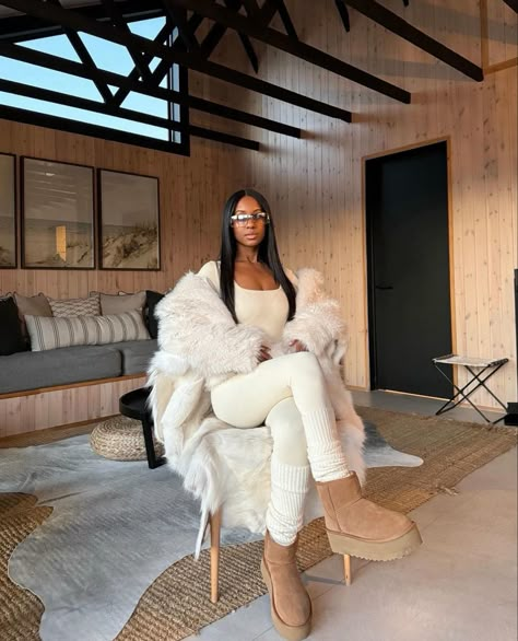 Fur Coat Outfit Baddie, Cozy Cabin Outfit, Boujee Winter Outfits, Uggs Winter Boots, Birthday Party For Adults, Winter Baddie Outfits, Fur Boots Outfit, Cabin Outfit, Party For Adults