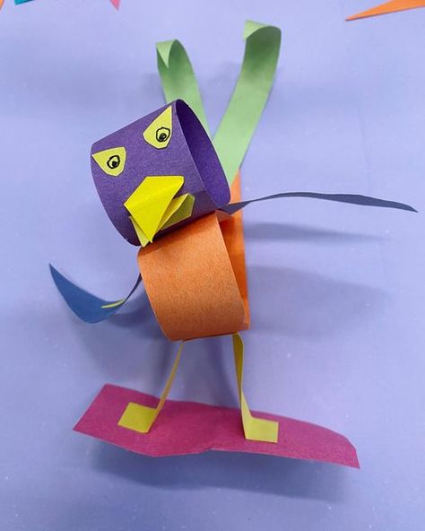 Nature Lessons, Bird Sculptures, Paper Bird, 2nd Grade Art, Paper Sculptures, Acrylic Painting Flowers, Kids Art Class, Art Lessons For Kids, Paper Birds