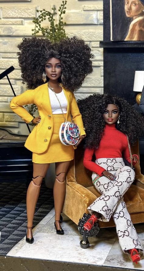 Barbie Chocolate, Real Barbie, Diva Dolls, Curvy Barbie, African American Dolls, Black Dolls, Beautiful Barbie Dolls, Barbie Fashionista, Unique Dolls