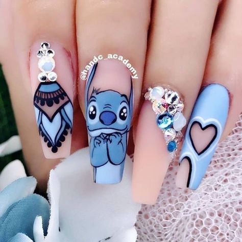 Stitch nails Cute Disney Nails, Nail Art Dotting Tool, Unique Nail Designs, Nail Art Simple, Disney Acrylic Nails, Neon Nail Designs, Kutek Disney, Nail Vinyls, Matte Nail