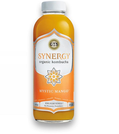 If you're new to raw kombucha, GT's Synergy drinks offer a conservative way to reap the health benefits of fermented foods. Mango Kombucha, Kombucha Drink, Fermented Foods Benefits, Kale Juice, Turmeric Juice, Probiotic Drinks, Healing Tea, Turmeric Recipes, Kombucha Tea