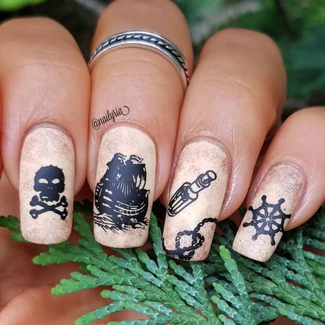 Pirate Theme Nails, Pirate Inspired Nails, Pirate Themed Nails, Pirates Of The Caribbean Nails, Pirate Nails Design, Pirate Wedding Theme, Pirate Nails, Pirate Wedding, Pirate Outfit