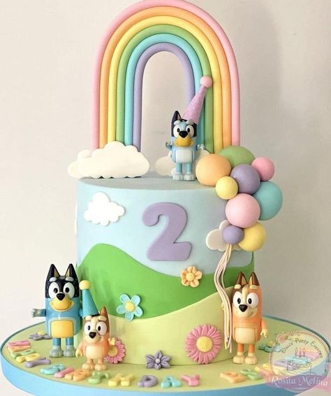 Bluey Cupcakes, Bluey Cake Ideas, Bluey Birthday Cake, Bluey Art, Fiesta Bluey, Bluey Party, Cake Delicious, Bluey Birthday, 3rd Birthday Cakes