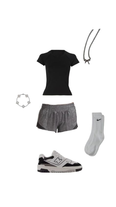 #lululemon #outfits #sporty #newbalanceshoes #girly Sporty Teen Outfits, Sporty Feminine Outfits, Aesthetic Sporty Outfit, School Sports Outfits, Sporty Girl Outfits, Sport Outfits School, Sporty Fits, Outfits Sporty