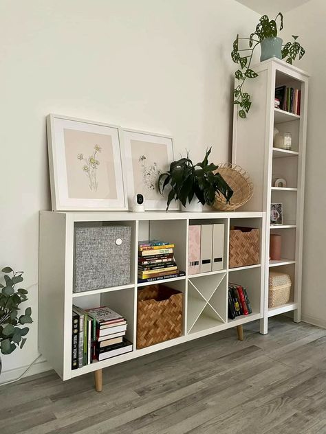 Content Wall, Cube Storage Decor, Ikea Shelf, Apartment Decorating Living, Luxe Decor, Office Room Decor, Redecorate Bedroom, Modern Shelving, Apartment Decor Inspiration