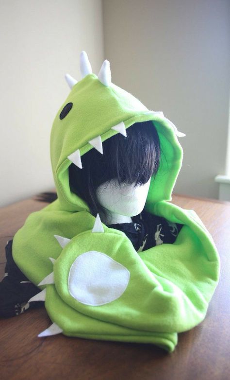 Dinosaur Scarf, Dinosaur Hoodie, Dinosaur Hat, Hoodie Scarf, Funky Hats, Fashion Kawaii, Pokemon Oc, Pastel Goth Fashion, Dinosaur Costume