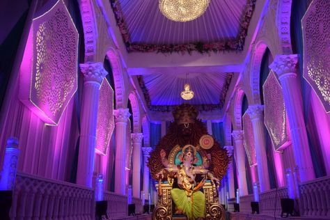 Durga Puja Kolkata, Leaf Decor Wedding, Ganpati Photo Hd, Mandap Decoration, Photos Of Ganesha, Ganpati Bappa Photo, Ganpati Bappa Morya, Gate Decoration, Wedding Stage Backdrop