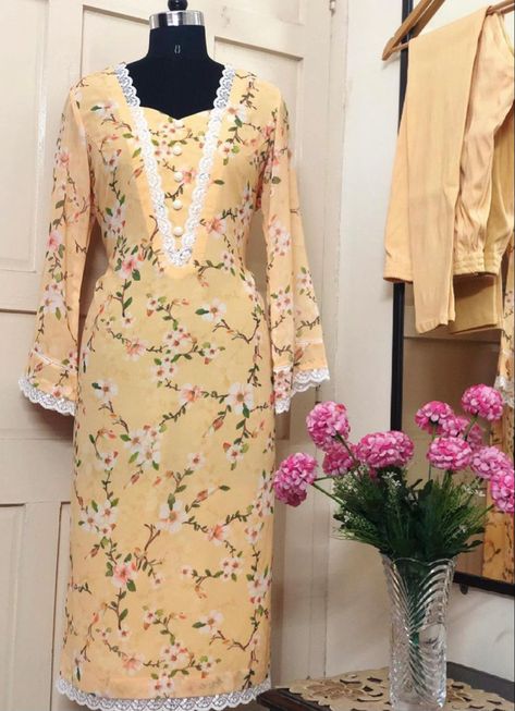 Cotton Kamiz Designs, Suit Neck Designs With Lace, Lases Design On Suits, Pakistani Suit Neck Design, Neck Designs For Suits With Lace, Neck Designs For Kurtis With Lace, Lace Neck Design Kurti, Cotton Lace Design On Suits, Lace Design On Printed Suits