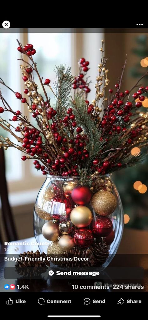 Christmas Centerpieces With Ornaments, Centerpieces With Ornaments, Christmas Ornament Centerpieces, Ornament Centerpieces, Sparkles Party, Sparkle Party, Christmas Decoration Ideas, Christmas Centerpieces, Christmas Decoration