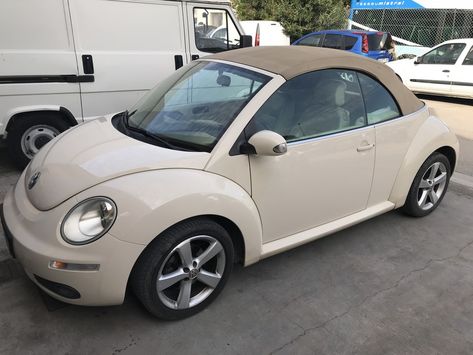 Cream Vw Beetle, Cream Vw Beetle Convertible, White Beetle Car, Sage Green Beetle Car, Beetle Aesthetic Car, Vw Beetle Aesthetic, Pea Car, Buggy Car, Vw Beetle Convertible