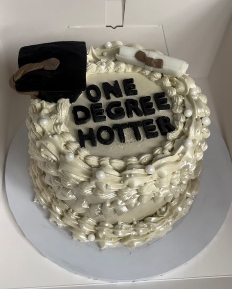 One Degree Hotter🎓 Congrats Grad #cake #cakedecorating #cake #cakedesign #cakeart #cakedecorator#cakecakecake #foodphotography #foodstagram #dessert #buttercream #homemade #smallbusiness #london #londoncakes #graduation #grad #graduationcake One Degree Hotter Cake, Degree Cake, Congrats Grad Cake, One Degree Hotter, College Graduation Cakes, Law School Graduation Party, College Grad Party, Grad Cake, Law School Graduation