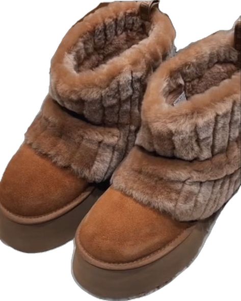 Cute Uggs, Snow Boots Waterproof, Winter Skiing, Boot For Women, Mode Shoes, Platform Boots Women, Pretty Shoes Sneakers, Ugg Classic Mini, Girly Shoes