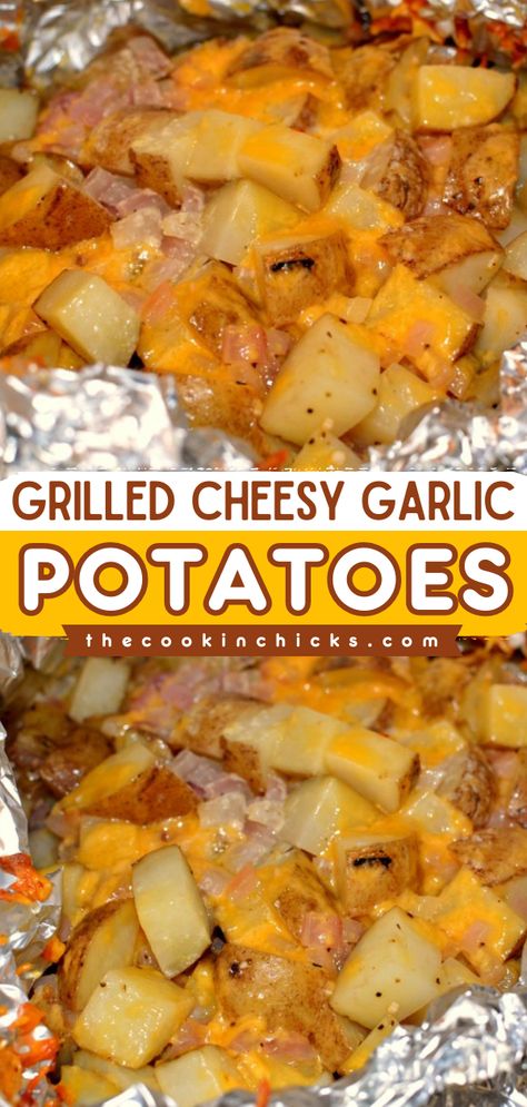 Time for more camping food! Your summer grilling ideas must have these foil packets. Full of flavor in every bite, these cheesy garlic potatoes are the perfect side dish for BBQs. Try this grilled potato recipe at your 4th of July BBQ party! Memorial Day Sides Dishes, Memorial Day Sides, Easy Memorial Day Food, Bbq Ideas Grill, Memorial Day Side Dishes, Memorial Day Food Ideas, Memorial Day Food, Foil Meals, Keto Vegetables