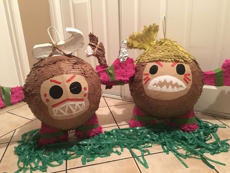 Moana Float Parade, Moana Crafts, Moana Theme Birthday, Moana Theme, Tropical Birthday Party, Hawaii Party, Diy Pinata, Moana Party, One Year Birthday