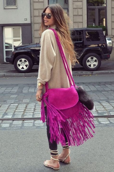 Pink Fringe Bag, Hot Handbags, Bag Outfit, Fringe Bags, Boho Bags, Johanna Basford, Pink Purse, Enchanted Forest, Look Cool